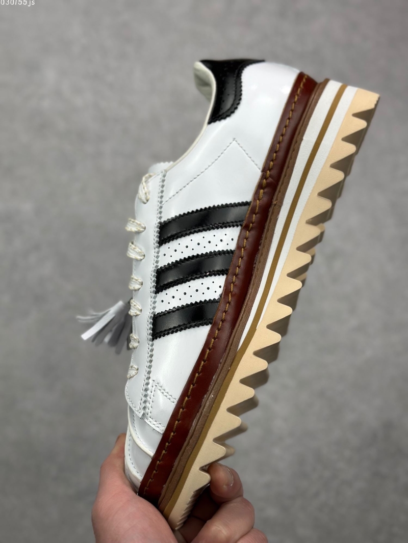 Adidas Sneakers